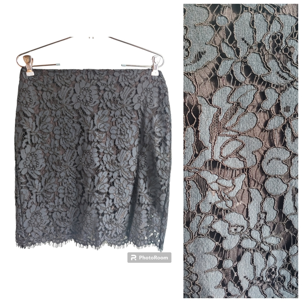 Banana Republic Floral Lace Pencil Skirt Women's Size 4P Petite Navy Black